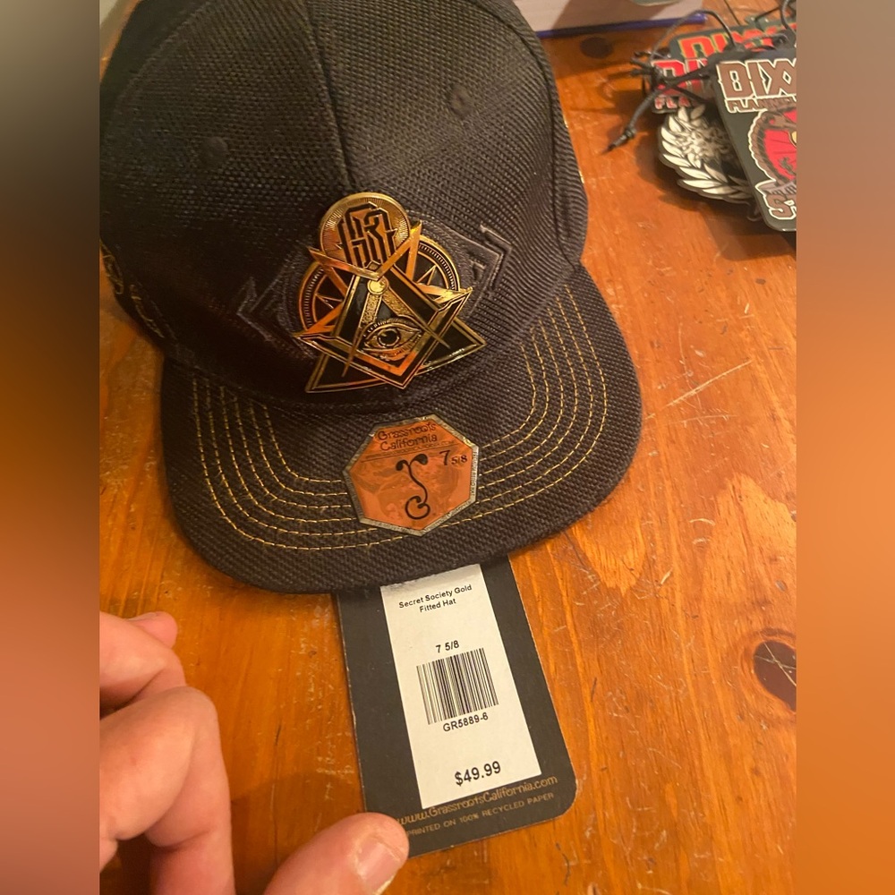 Grassroots secret society fitted hat size 7 5/8. NWT